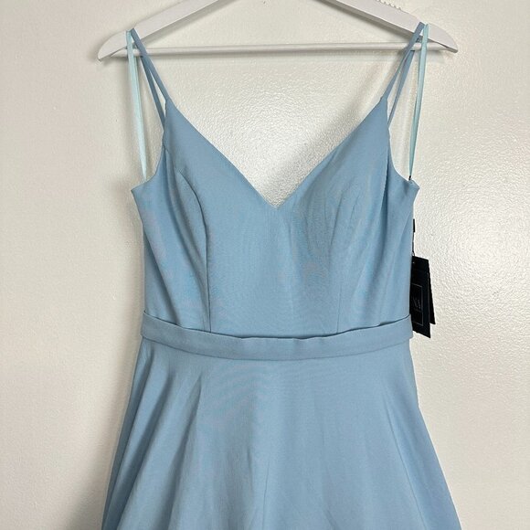 MAC DUGGAL V-Neck Crepe Ballgown in Powder Blue Size US 4 NWT - Picture 4 of 10